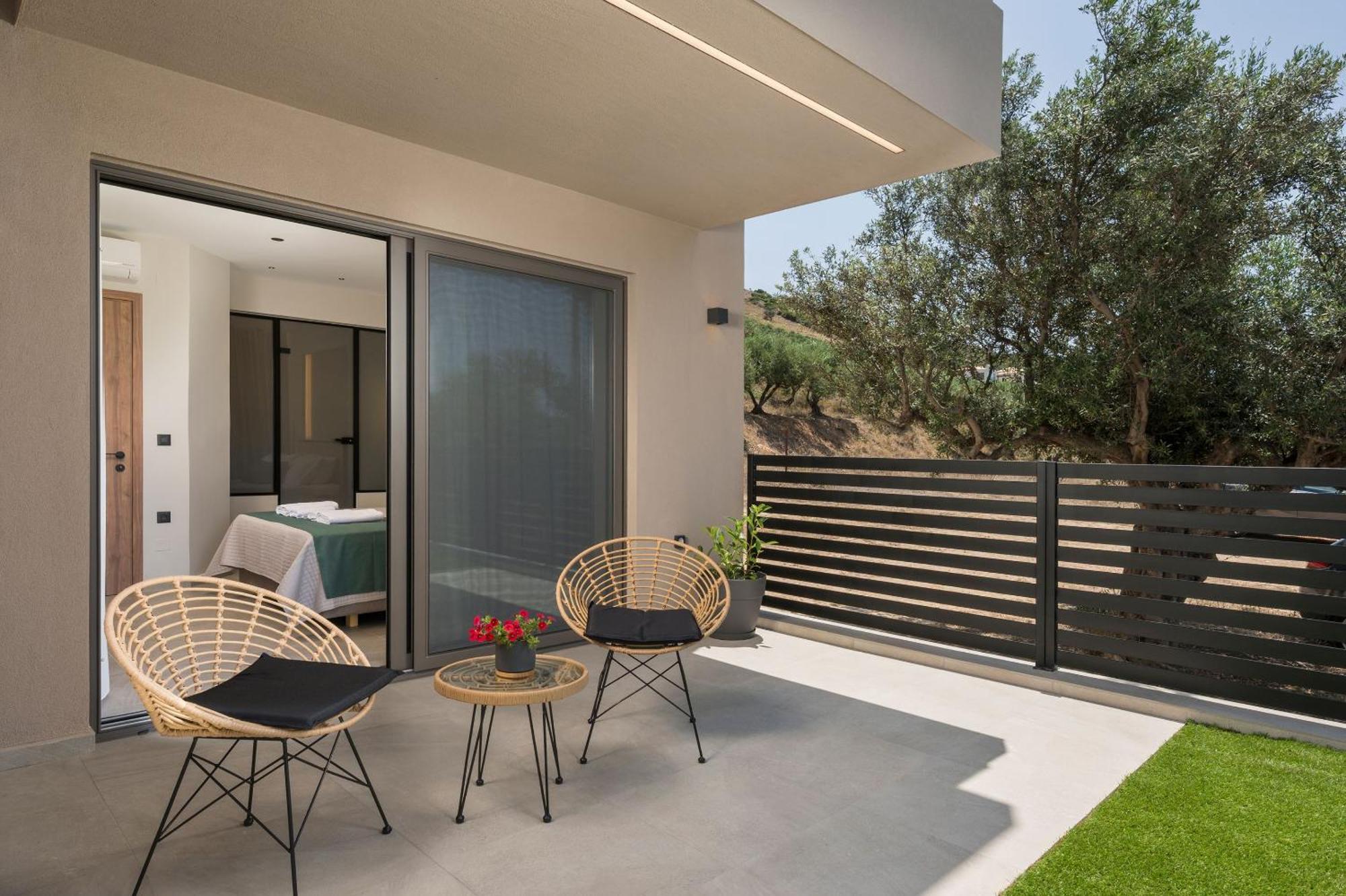 Villa Ekphrasis With Sea View And Jacuzzi Ravdhoúkha Extérieur photo